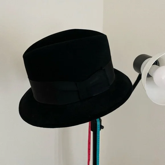 Dobbs Fifth Avenue New York Hat Black Felt Twenty Fedora (READ)👇 7 1/4